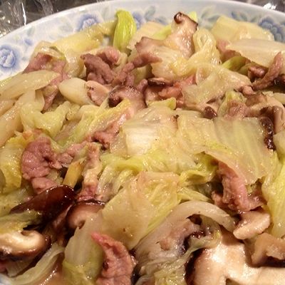 鲜菇肉丝煨白菜