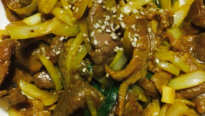 洋葱炒牛肉