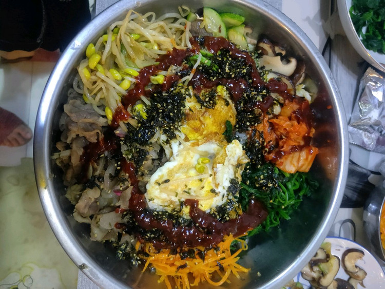 没有石锅的“石锅拌饭”的做法