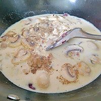 #安佳真草饲 营养护全家#奶油蘑菇意面的做法图解6