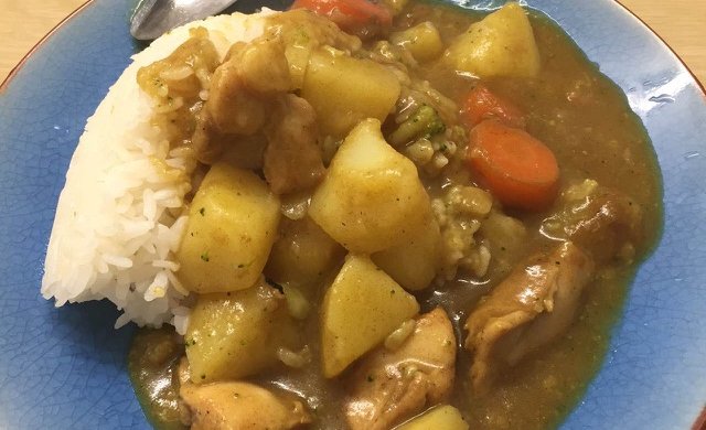 最喜欢的那碗鸡肉咖喱饭