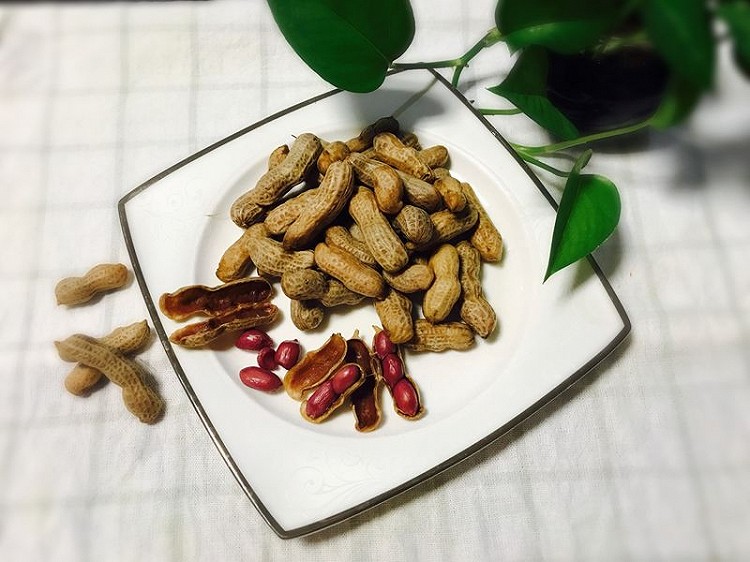 水煮花生的做法