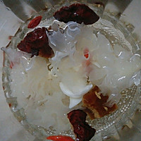 百合银耳红枣枸杞汤的做法图解5