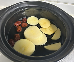 苹果红枣养颜汤的做法