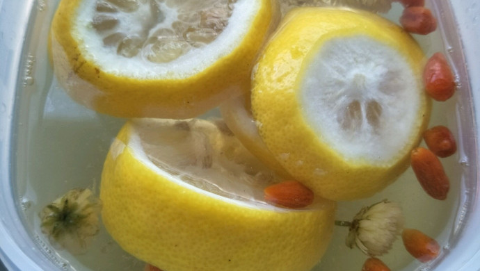 柠檬枸杞菊花茶