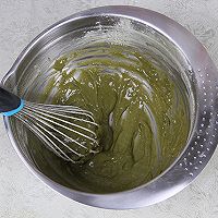 舌尖上的青涩风情——抹茶蛋糕卷的做法图解7