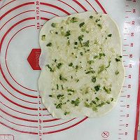 葱花千层饼的做法图解5