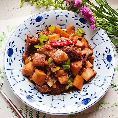 红烧土豆杏鲍菇排骨（高压锅版）