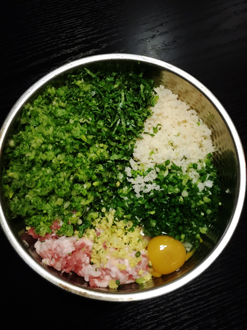 芹菜水饺的做法图解3