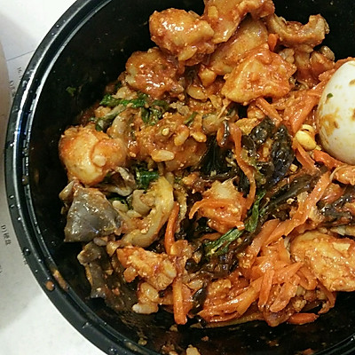 韩式鸡肉拌饭