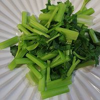 芹菜粉条炒肉的做法图解2