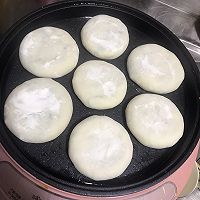 韭菜鸡蛋无敌大馅饼的做法图解12