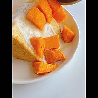 芒果开心果酸奶炼乳戚风蛋糕的做法图解4