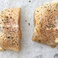 香烤龙利鱼+牛油果的做法图解6