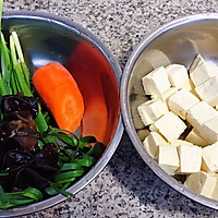 #餐桌上的春日限定#韭菜炒豆腐的做法图解1