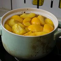黄桃黄桃，一半煮糖水，一半做果酱的做法图解4