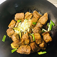 红烧排骨炖土豆的做法图解4