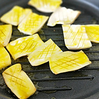 安佳易涂抹软黄油煎焖杏鲍菇#安佳黑科技易涂抹软黄油#的做法图解3