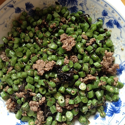 橄榄菜牛肉末炒豇豆