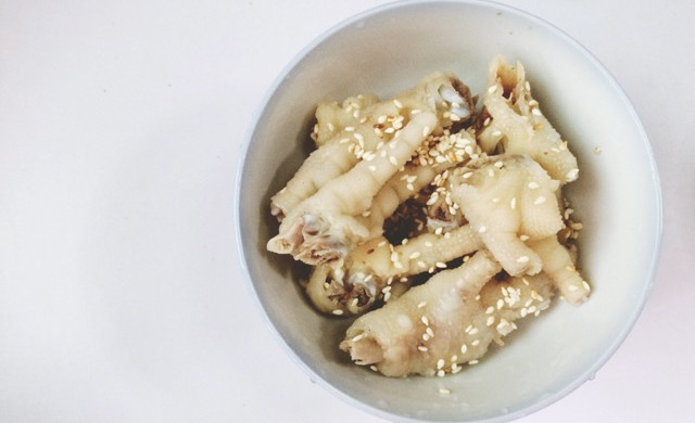 吃到不能停嘴的盐焗鸡脚