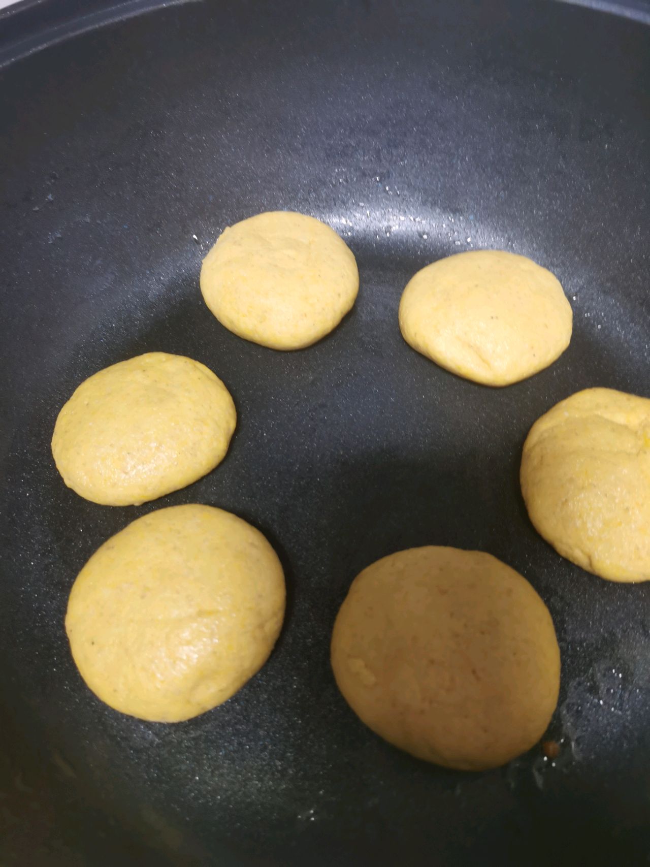 玉米面饼怎么做_玉米面饼的做法_豆果美食
