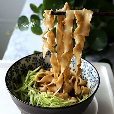 夏季清爽麻酱面（懒人快手）