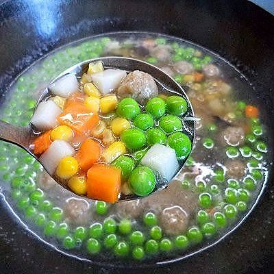 豌豆丸子汤的做法