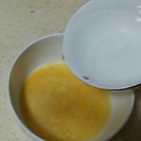 爱心早点~鸡蛋羹的做法图解3
