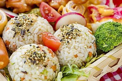 什锦米饭球 | 脆甜软香