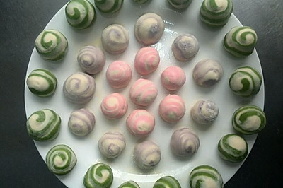 多色蔬菜汁肉包