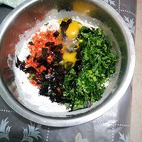    芹菜叶海苔营养饼#春季食材大比拼#的做法图解4