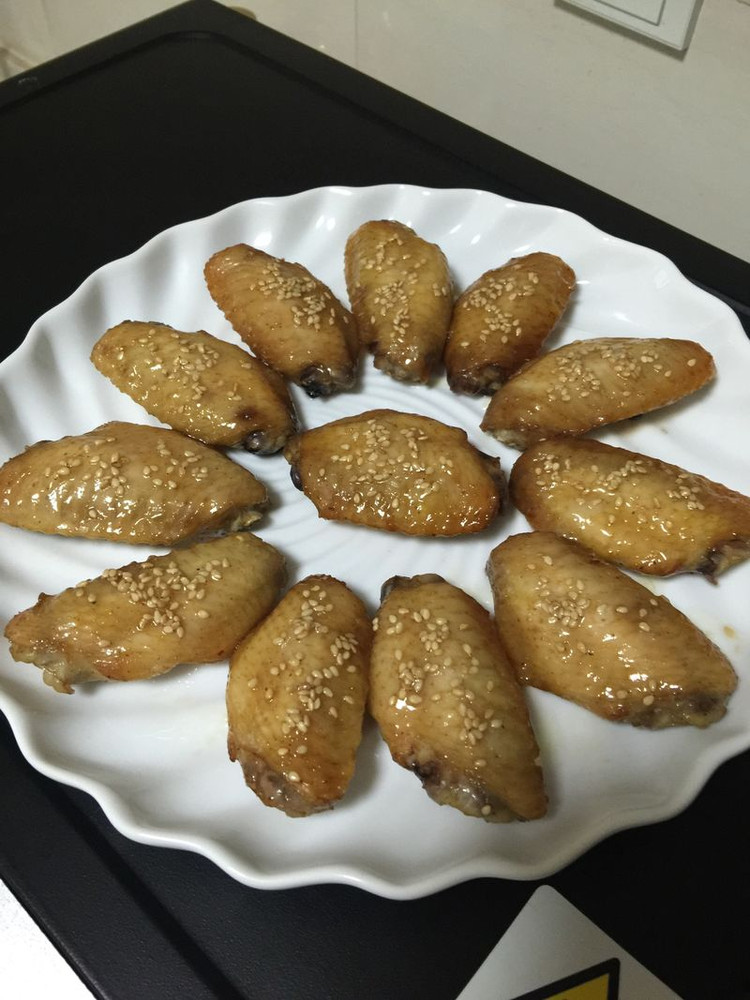 蜜汁烤翅的做法