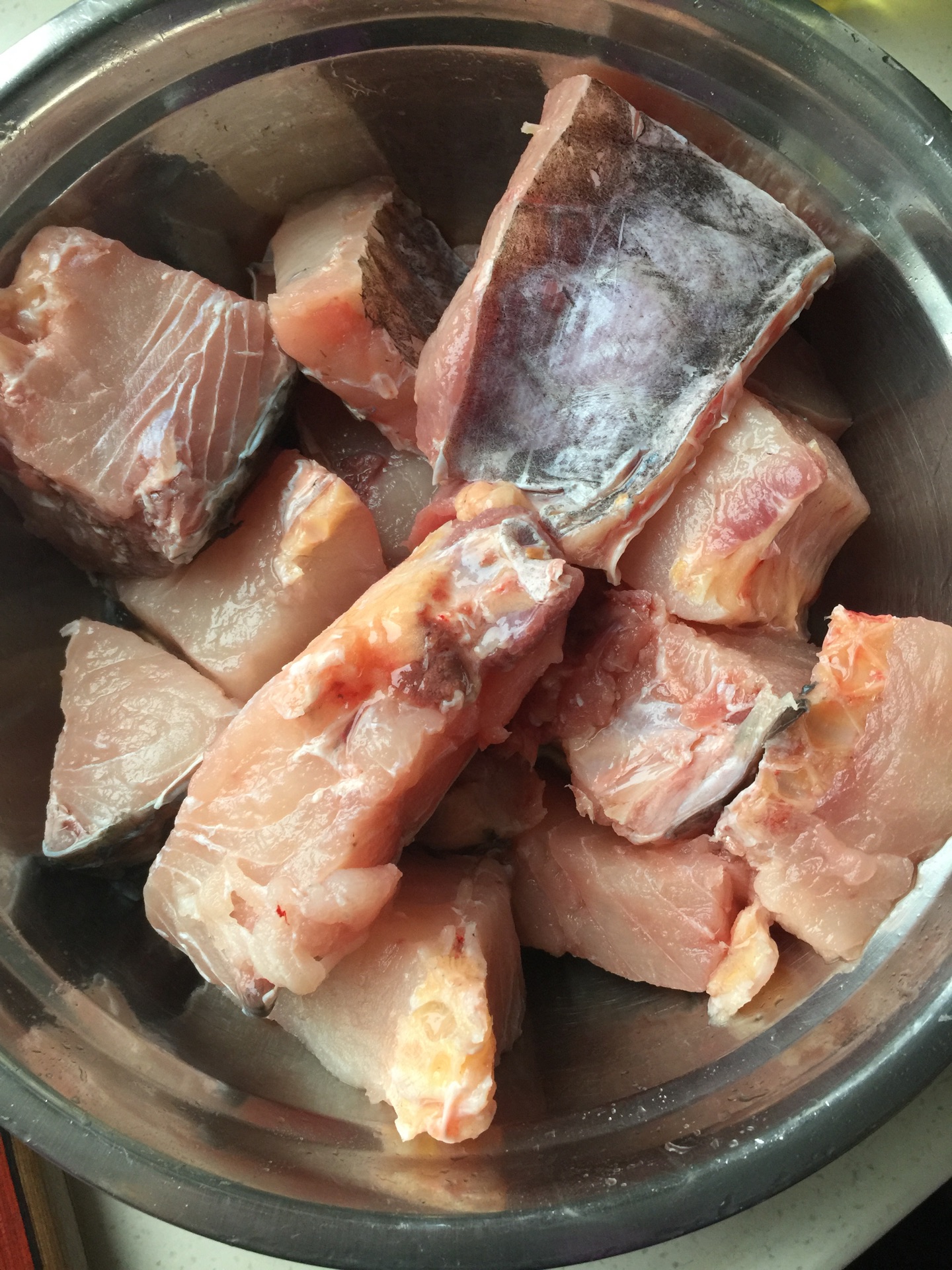黑鱼怎么做好吃又简单，这样做出来色泽红润，鱼肉鲜嫩，太好吃 | 说明书网