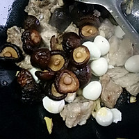 香菇炖排骨的做法图解4