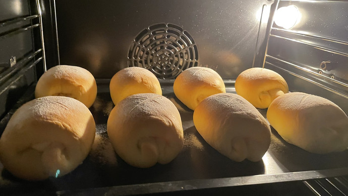 可爱到爆的牛奶面包卷