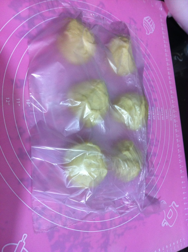 圣诞花环面包的做法图解5