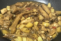 土豆焖鸡的做法