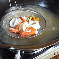 正宗泰国海鲜炒饭，非常好吃的泰国炒饭的做法图解1
