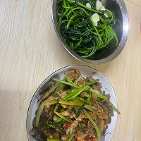 芹菜炒鸡的做法图解2