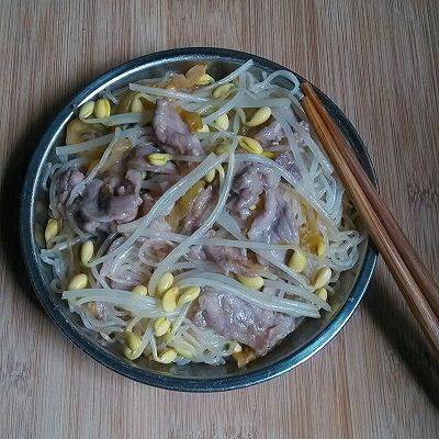 榨菜肉片蒸米粉