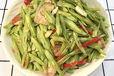 五花肉炒四季豆
