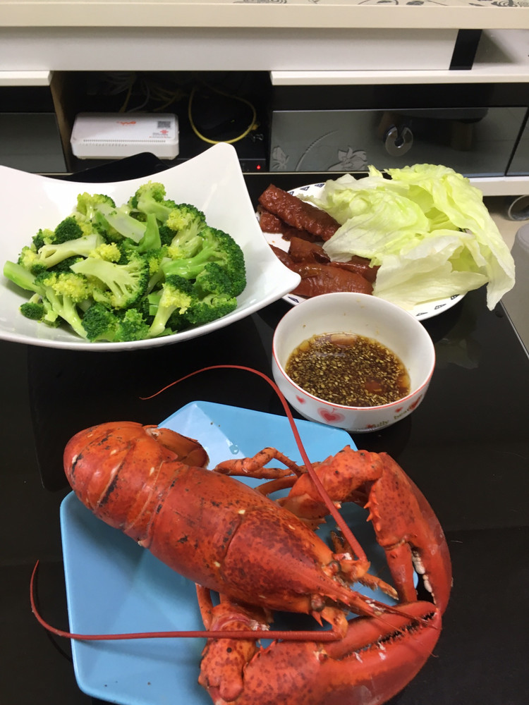 凉拌西兰花的做法