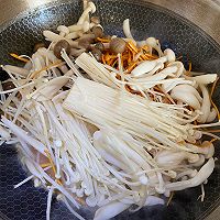 冬季低脂番茄菌菇汤无敌鲜美的做法图解6