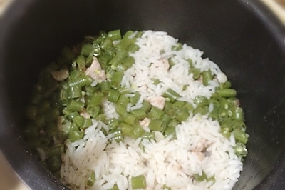 豆角焖饭