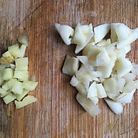 大白菜炒香菇的做法图解3
