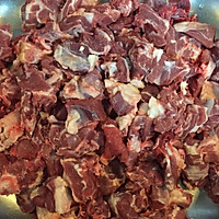 广东风味焖羊肉的做法图解1