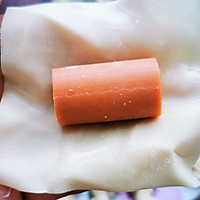 香肠馄饨皮卷（儿童小零食）的做法图解3