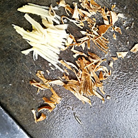 陈皮蒸鲫鱼的做法图解2