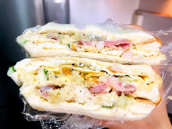 土豆泥沙拉三明治