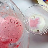 雀巢草莓炼乳星冰乐【炼乳的口感太绝了！】的做法图解14